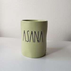 Rae Dunn ASANA green candle